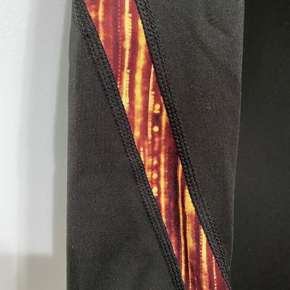 Shape | Performance Zip Neck top - Picture 12 of 16